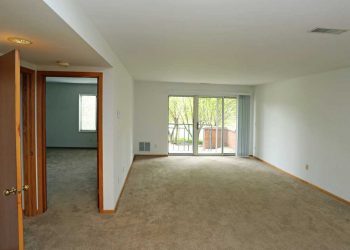 Riverwalk-in-Waukesha-Interior-Livingroom-1